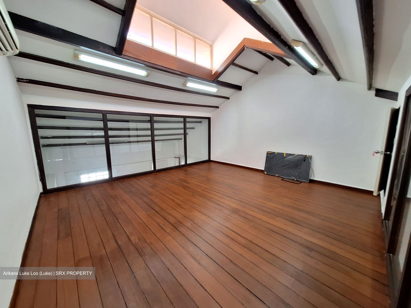 Tanjong Pagar Conservation Area (D2), Shop House #581893711